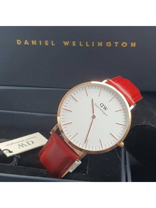 New Men`s Daniel Wellington Leather Strapped Watch | Red